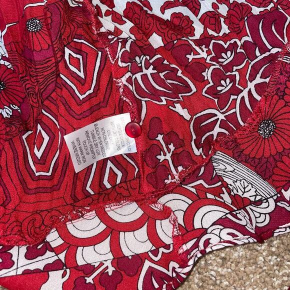 Sunny Leigh top blouse button wrap red/white crinkle material trumpet sleeves SM - Picture 10 of 11